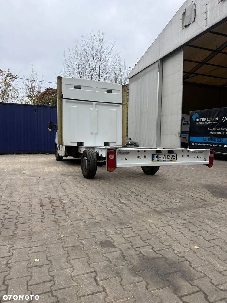 Renault Master III - 16