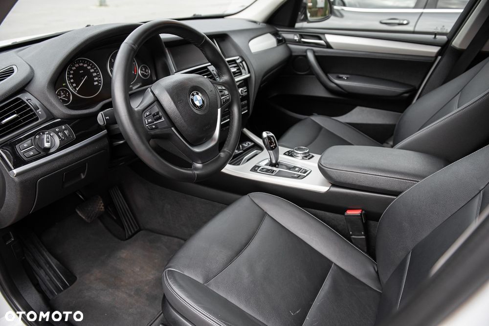 BMW X3 sDrive18d xLine - 16
