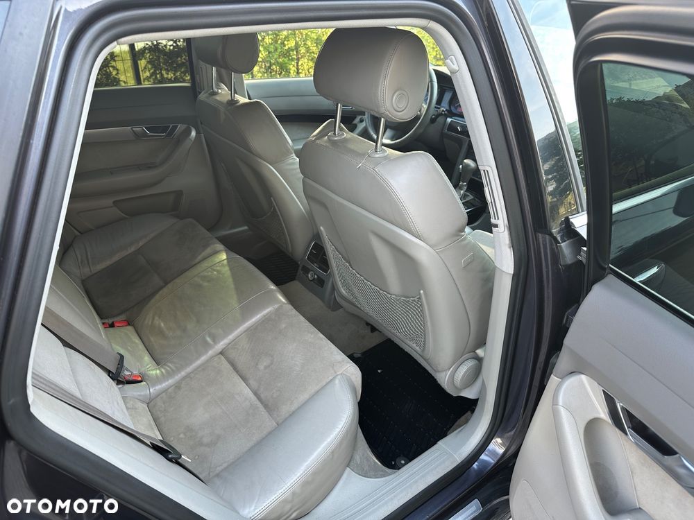 Audi A6 Avant 2.7 TDI DPF quattro tiptronic - 13