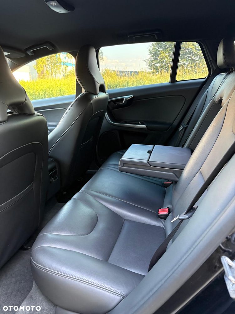 Volvo V60 D4 Drive-E Summum - 14