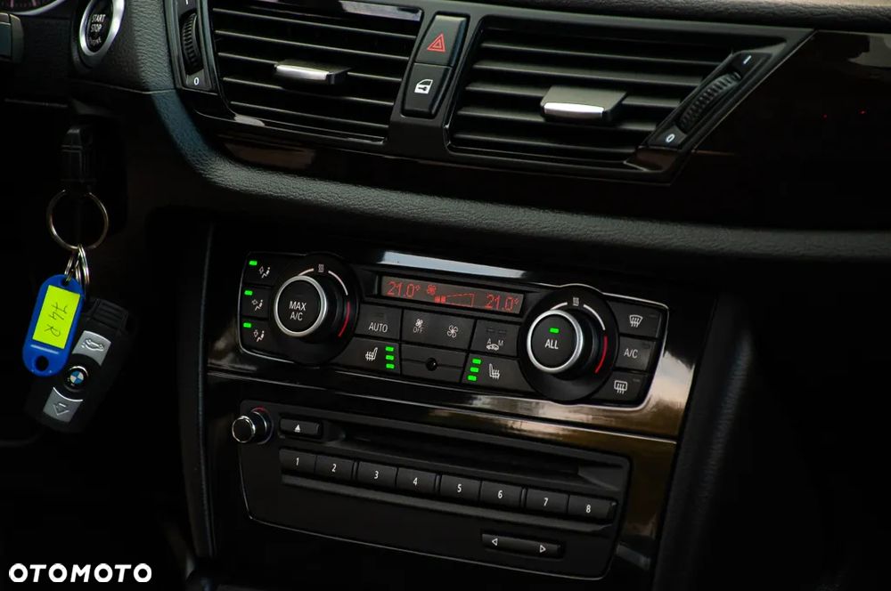 BMW X1 sDrive18d - 9