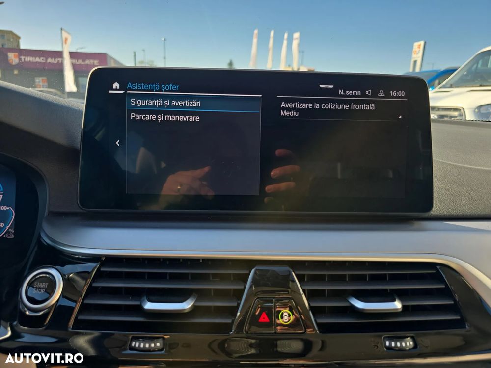 BMW Seria 5 530e xDrive AT PHEV - 25