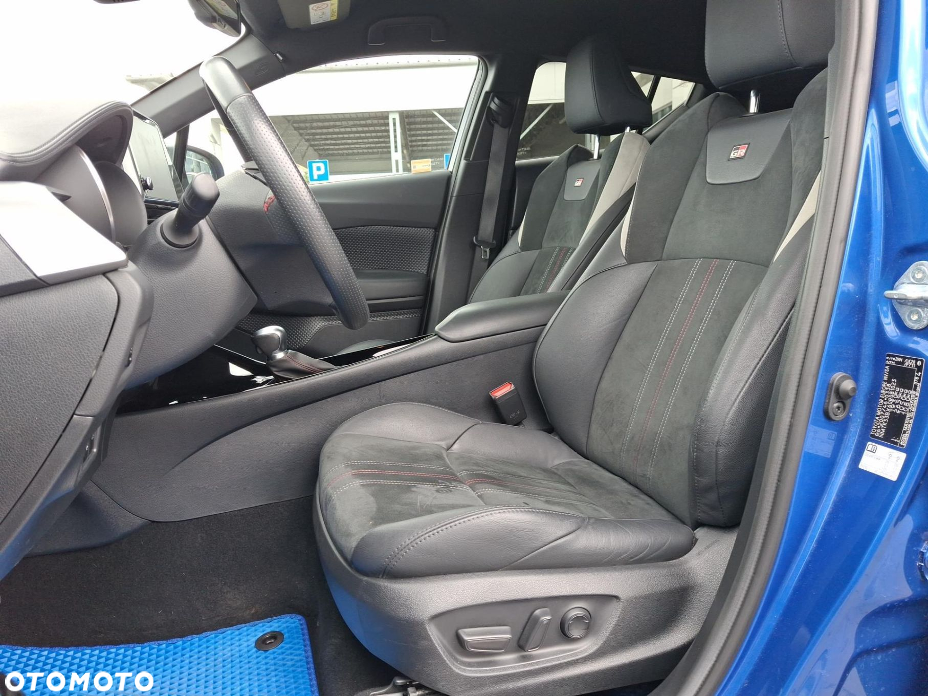 Toyota C-HR - 14