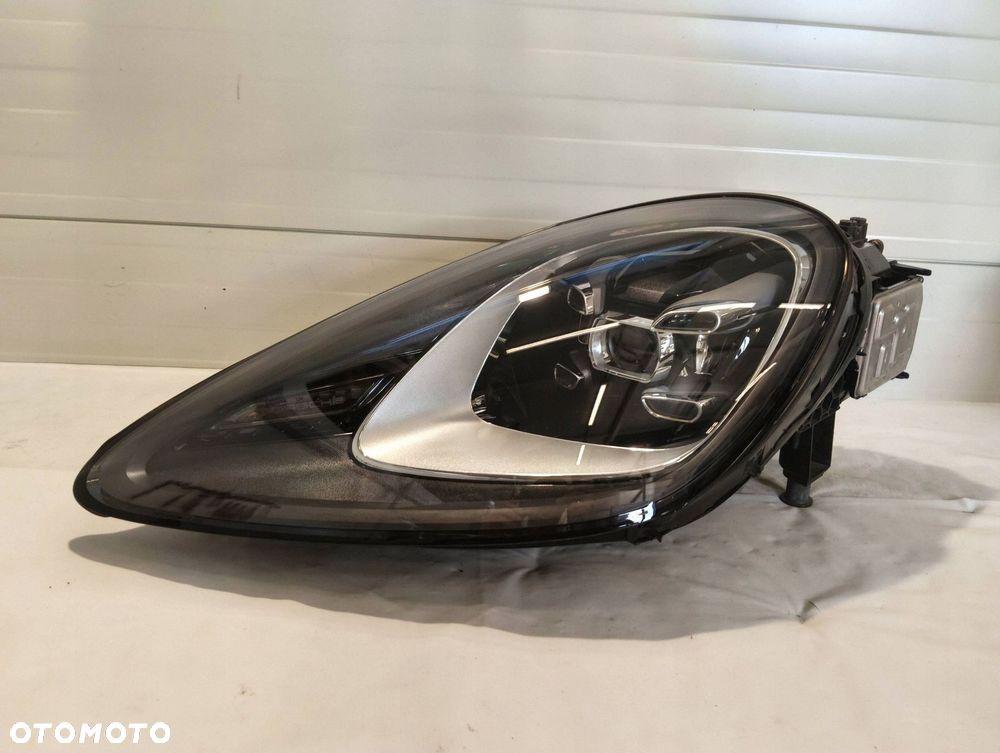 porsche cayenne (9y0 9y3) full led przód strona lewa 9y0941033p - 1