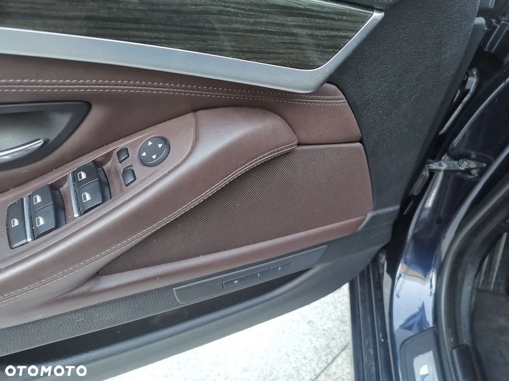 BMW Seria 5 535d xDrive Luxury Line - 23