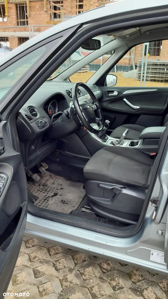 Ford Galaxy 2.0 Concept - 19