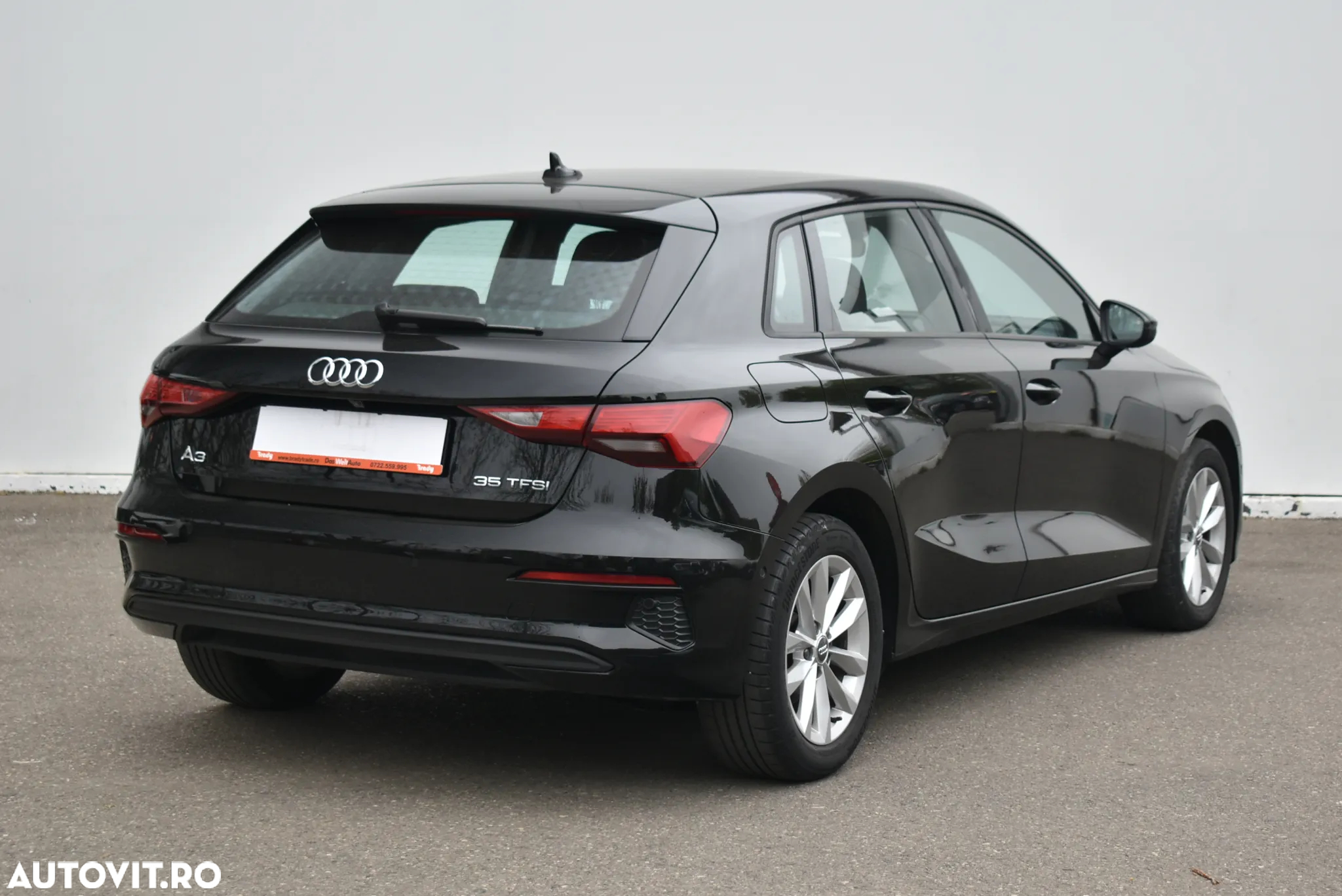 Audi A3 1.5 35 TFSI S tronic Design - 4