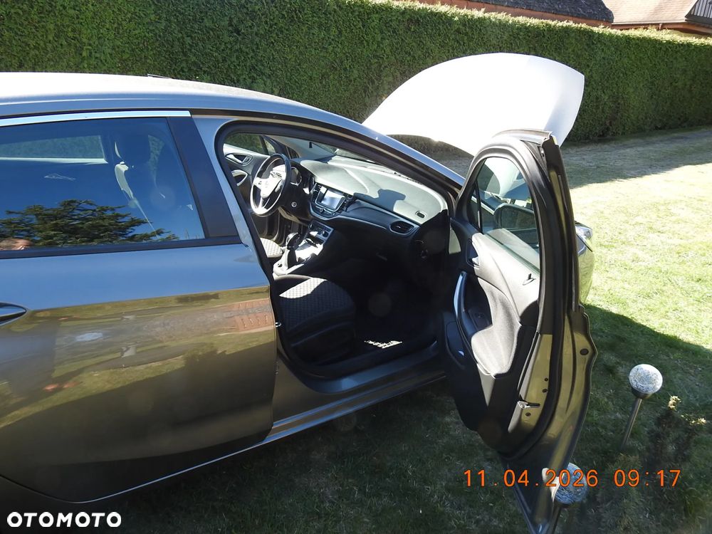 Opel Astra 1.6 CDTI Enjoy S&S - 9