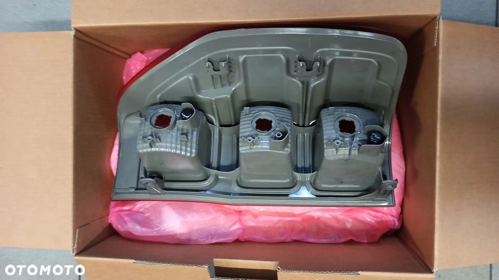 Lampy Tył Ford Ranger 2011- kpl. Promocja - 5