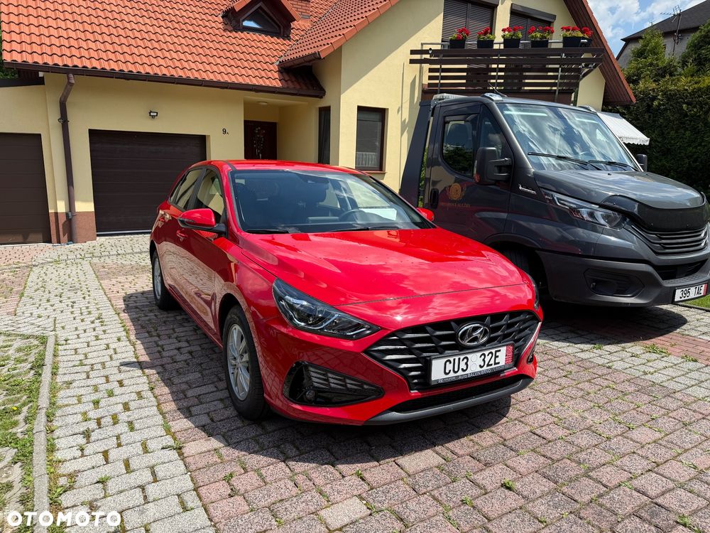 Hyundai i30 1.5 Intro - 1