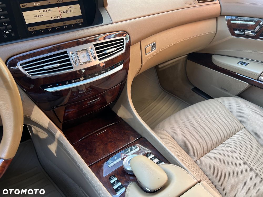 Mercedes-Benz CL 500 - 23