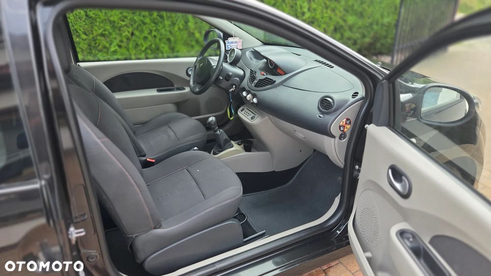 Renault Twingo 1.2 Authentique - 8