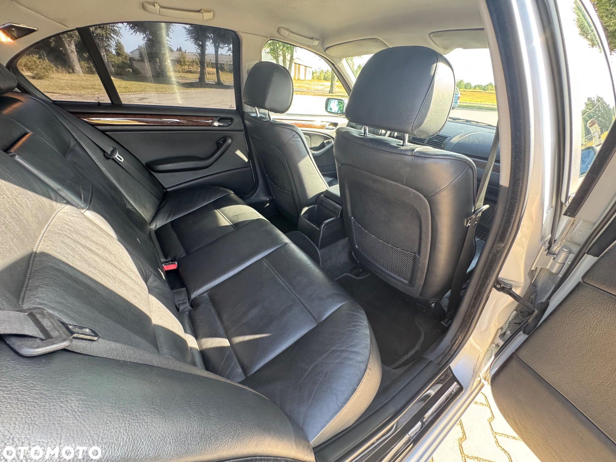 BMW Seria 3 323i - 32
