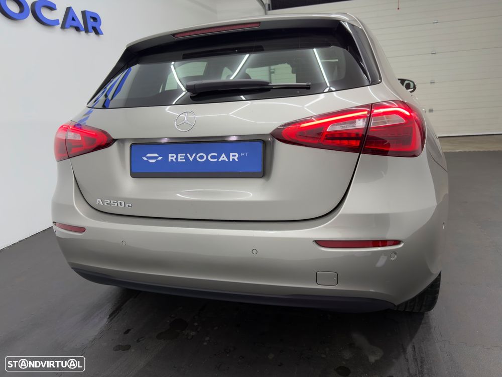 Mercedes-Benz A 250 e 8G-DCT Style - 8