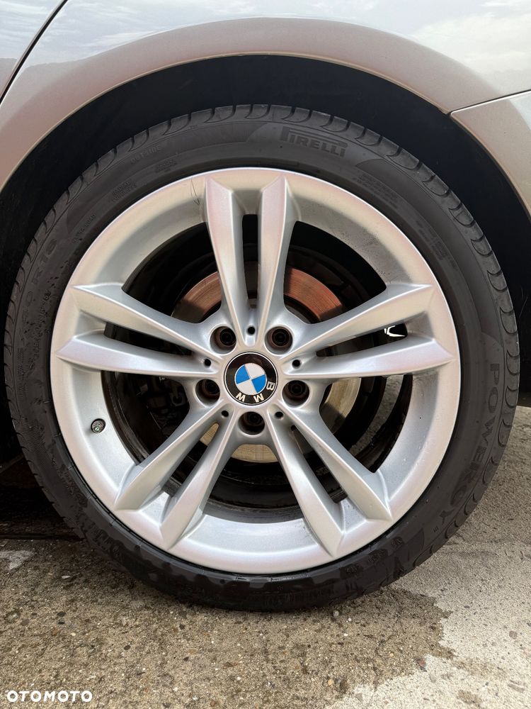 BMW Seria 3 320d Efficient Dynamics - 13