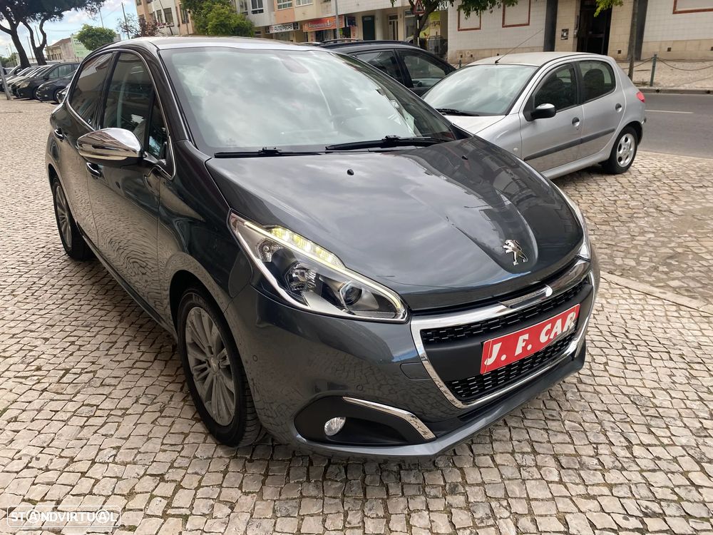 Peugeot 208 PureTech 110 Stop & Start Allure - 16