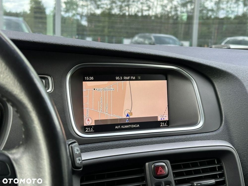 Volvo V40 D3 Geartronic Momentum - 20