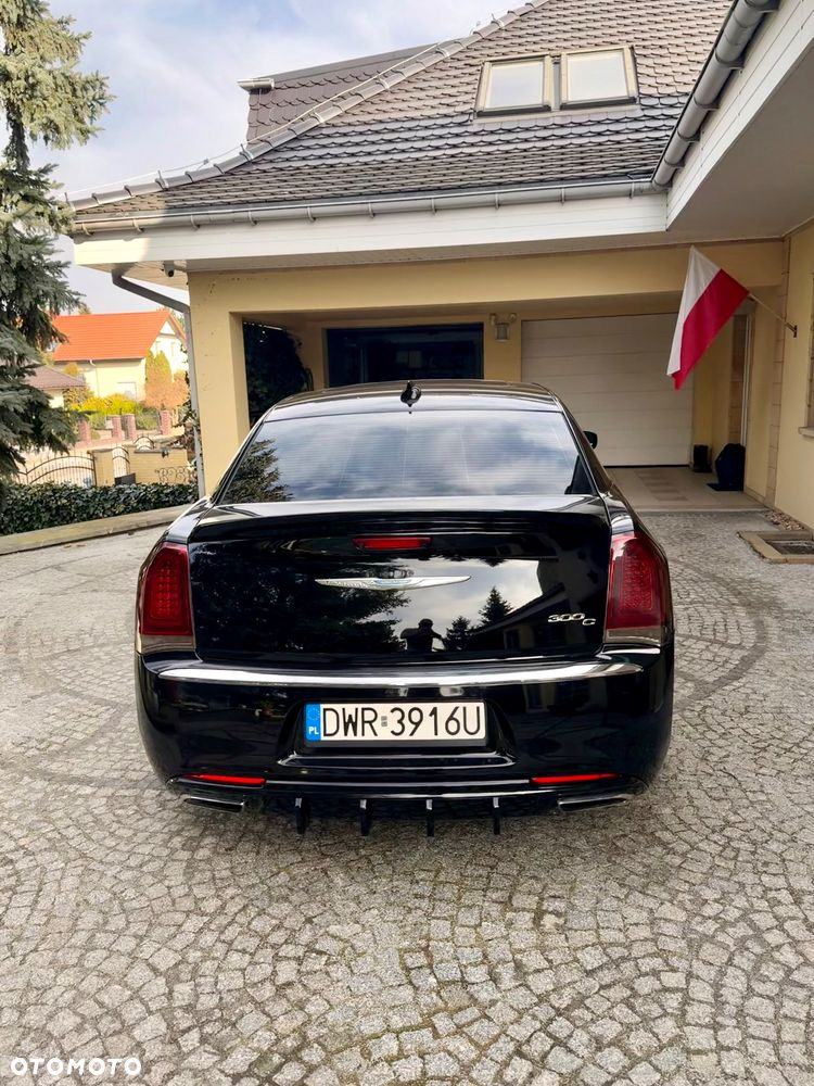 Chrysler 300C - 11