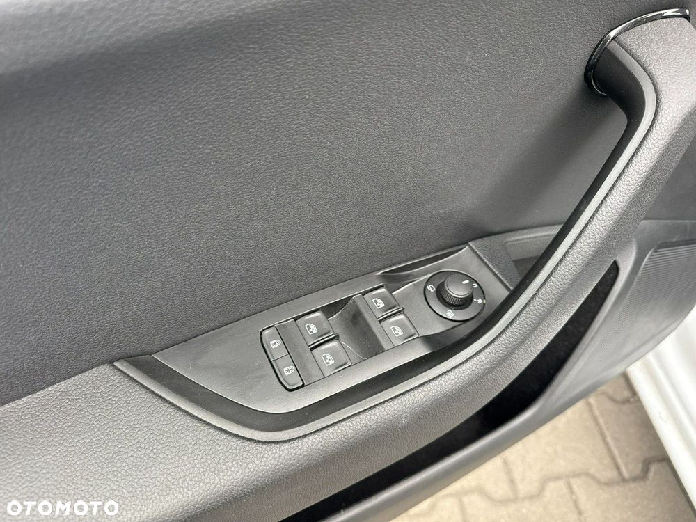 Skoda Superb 2.0 TSI Ambition DSG - 12