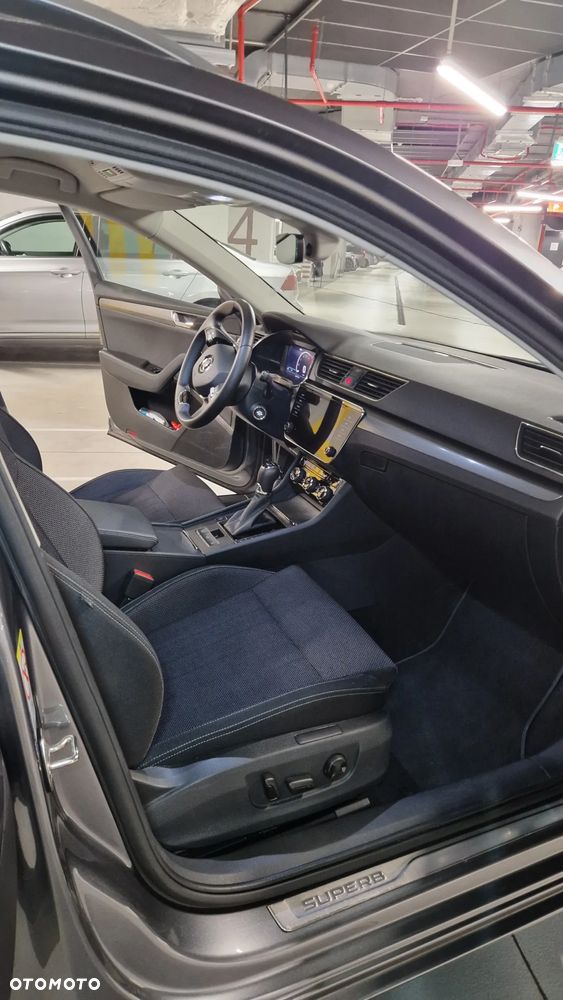 Skoda Superb 2.0 TDI SCR 4x4 Style DSG - 11