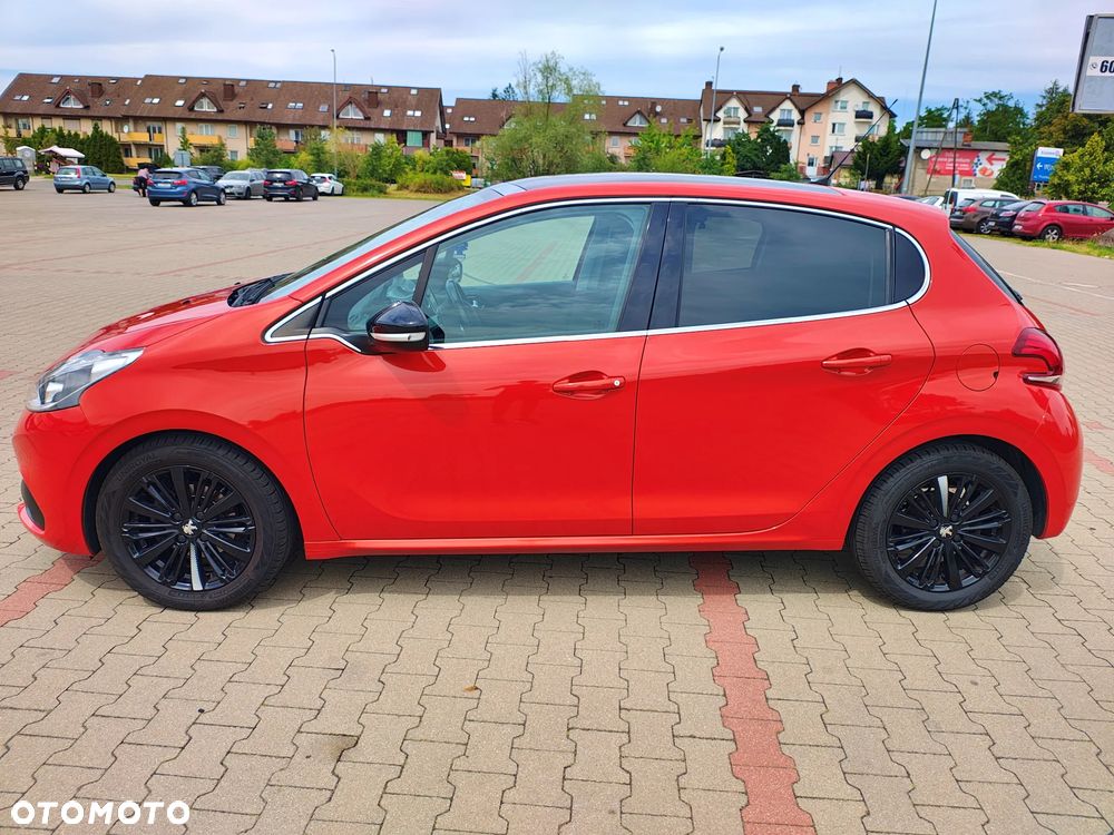 Peugeot 208 2015 photo 2