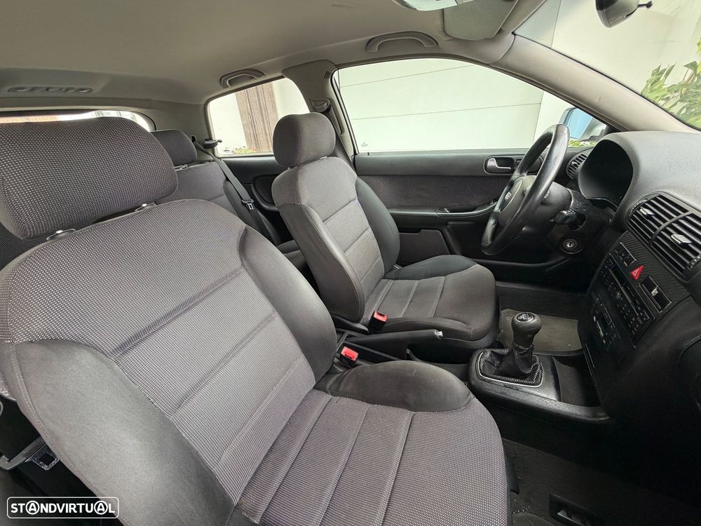 Audi A3 1.6 Attraction - 12