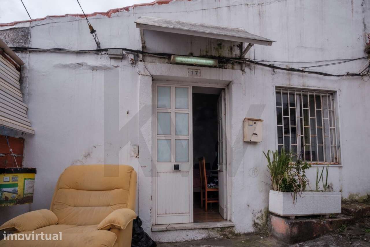 Prédio com potencial de construção até 3 pisos com garagem no centro d - Grande imagem: 5/10
