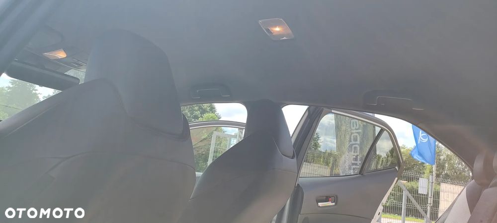 Toyota Corolla 1.8 Hybrid Executive - 33