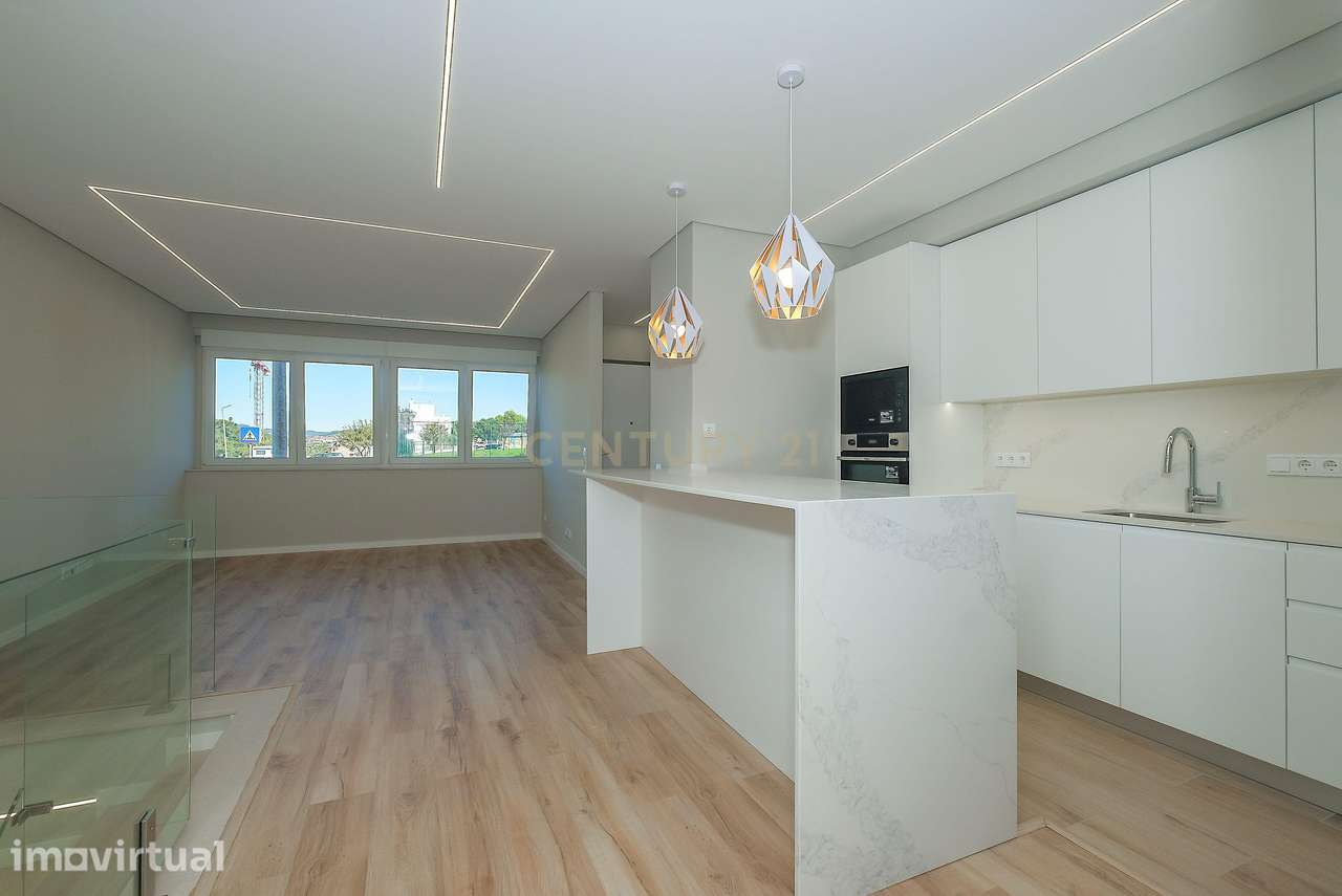 T2 + 1 DUPLEX - MURTAL -PAREDE - Grande imagem: 4/37