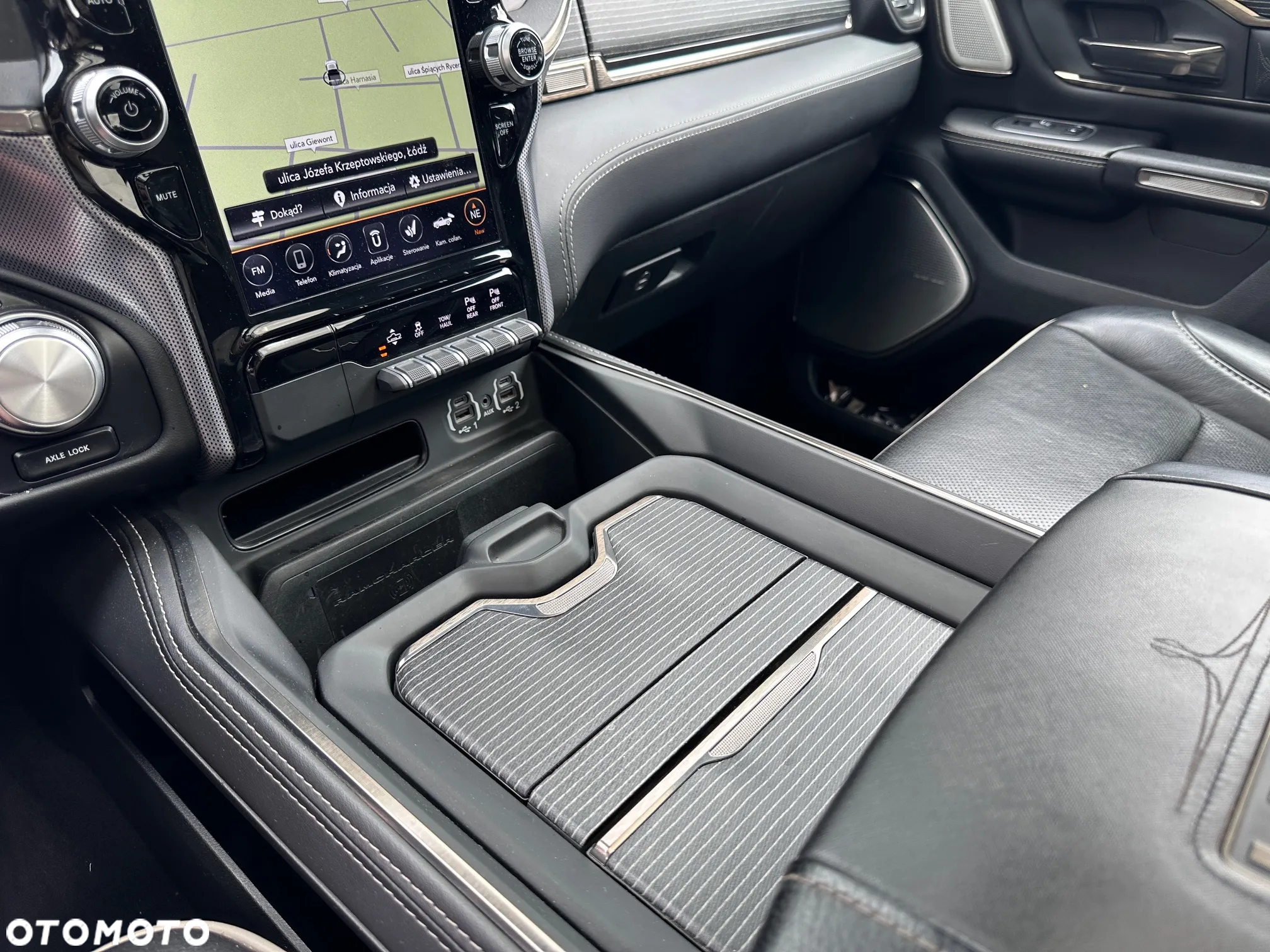 RAM 1500 5.7 Crew Cab Limited - 30