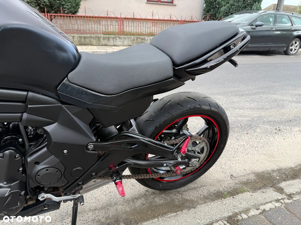 Kawasaki ER - 12