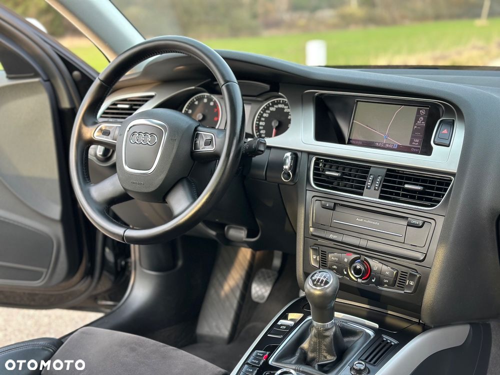 Audi A4 Limousine - 27