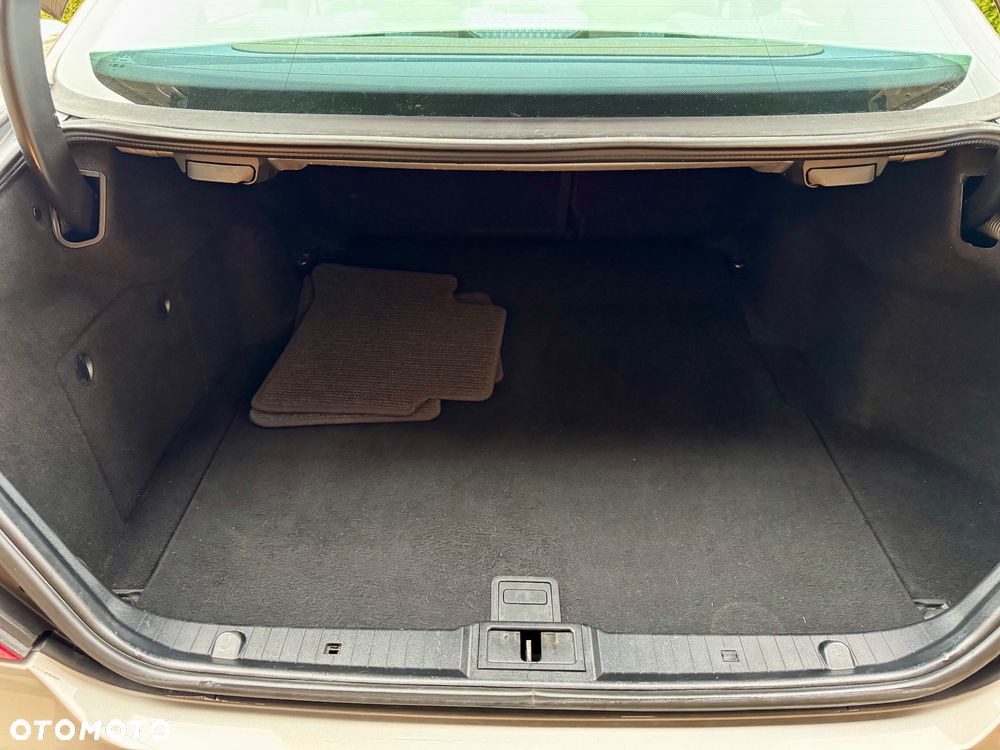 Mercedes-Benz Klasa E 350 Elegance Sport Edition - 8