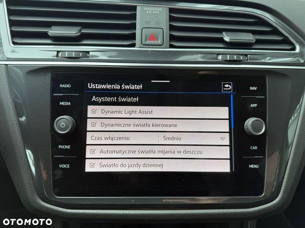 Volkswagen Tiguan 2.0 TDI SCR 4Mot Elegance DSG - 27