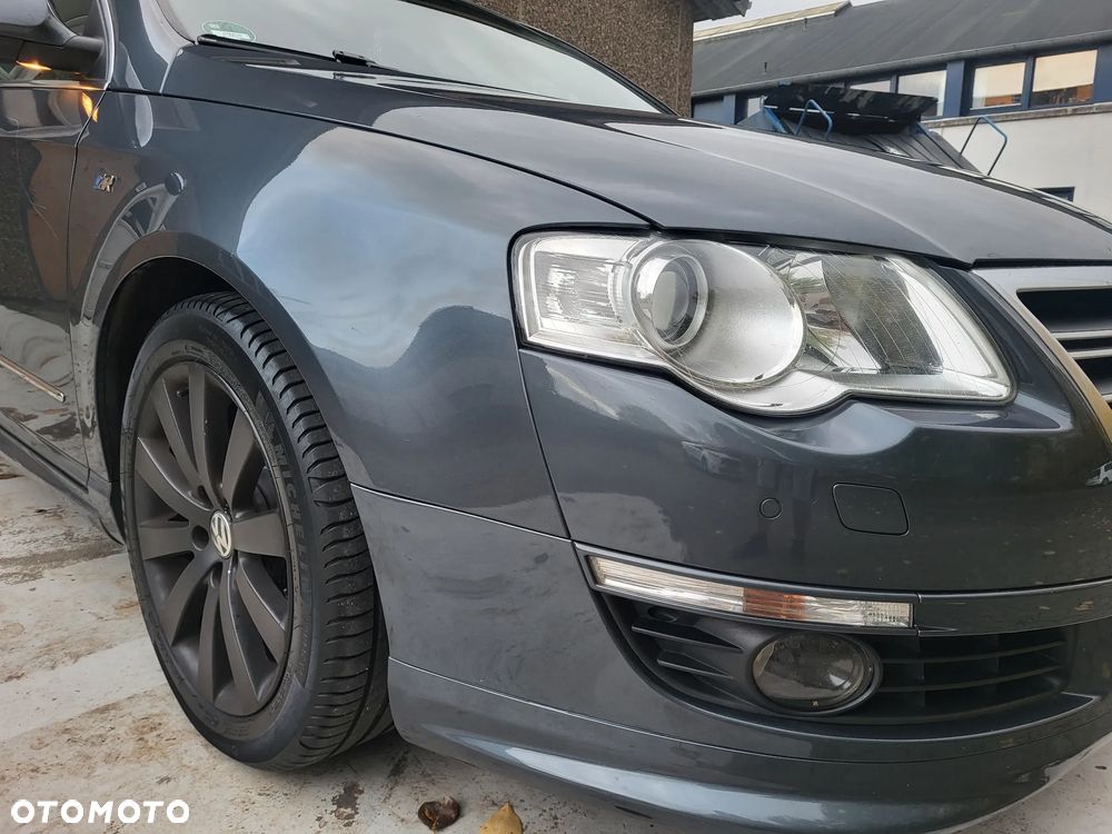 Volkswagen Passat 2011 photo 2