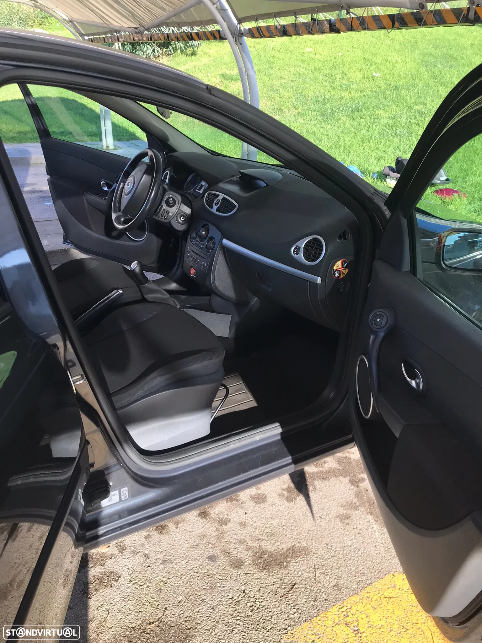 Renault Clio - 14