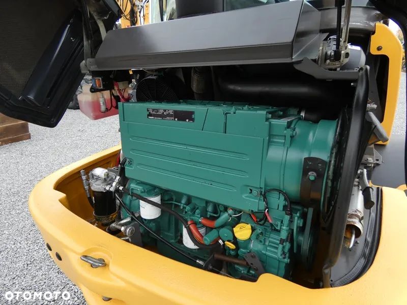 Volvo L20F Z Niemiec / Tylko 2.300mtg / Stan Idealny / - 15