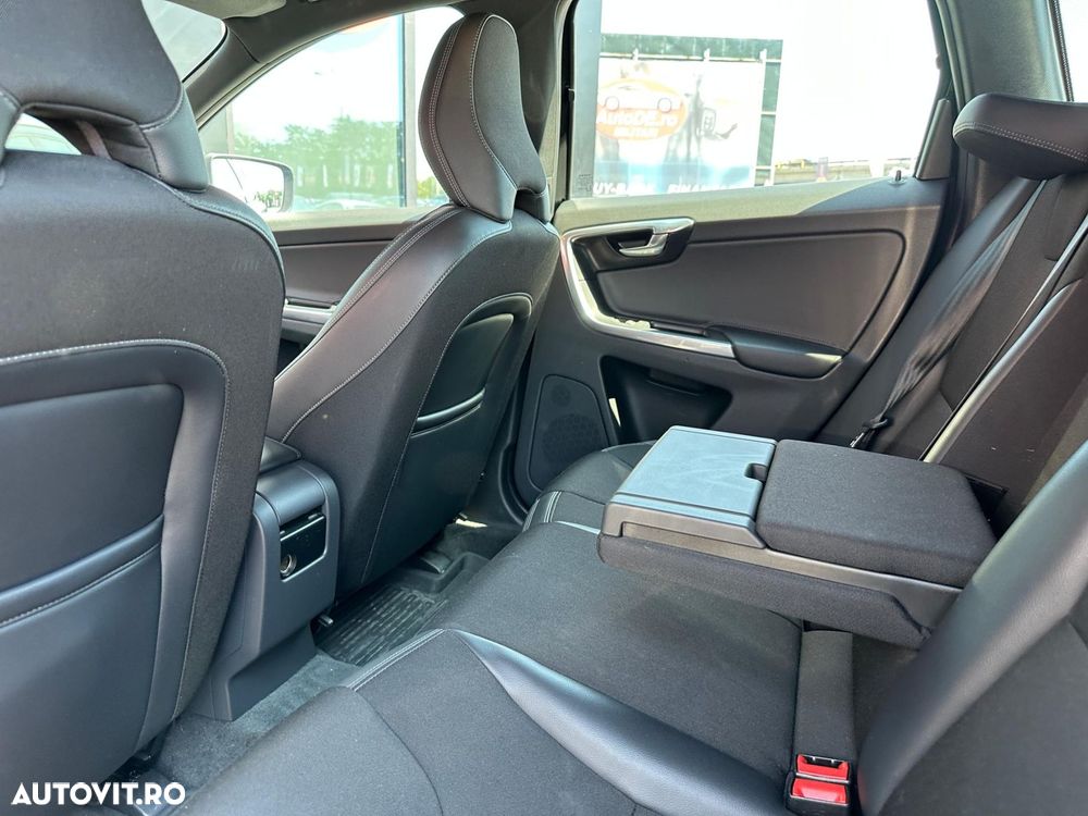 Volvo XC 60 - 22