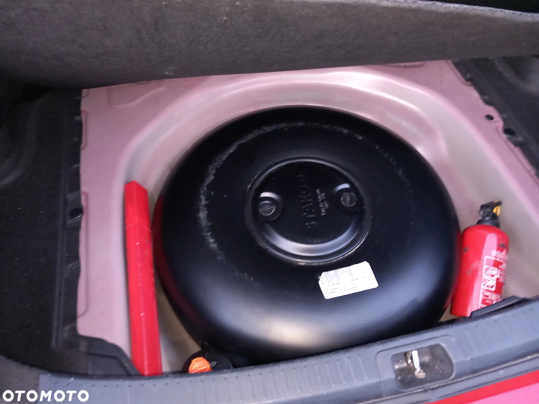 Toyota Corolla 1.8 Hybrid Comfort - 16