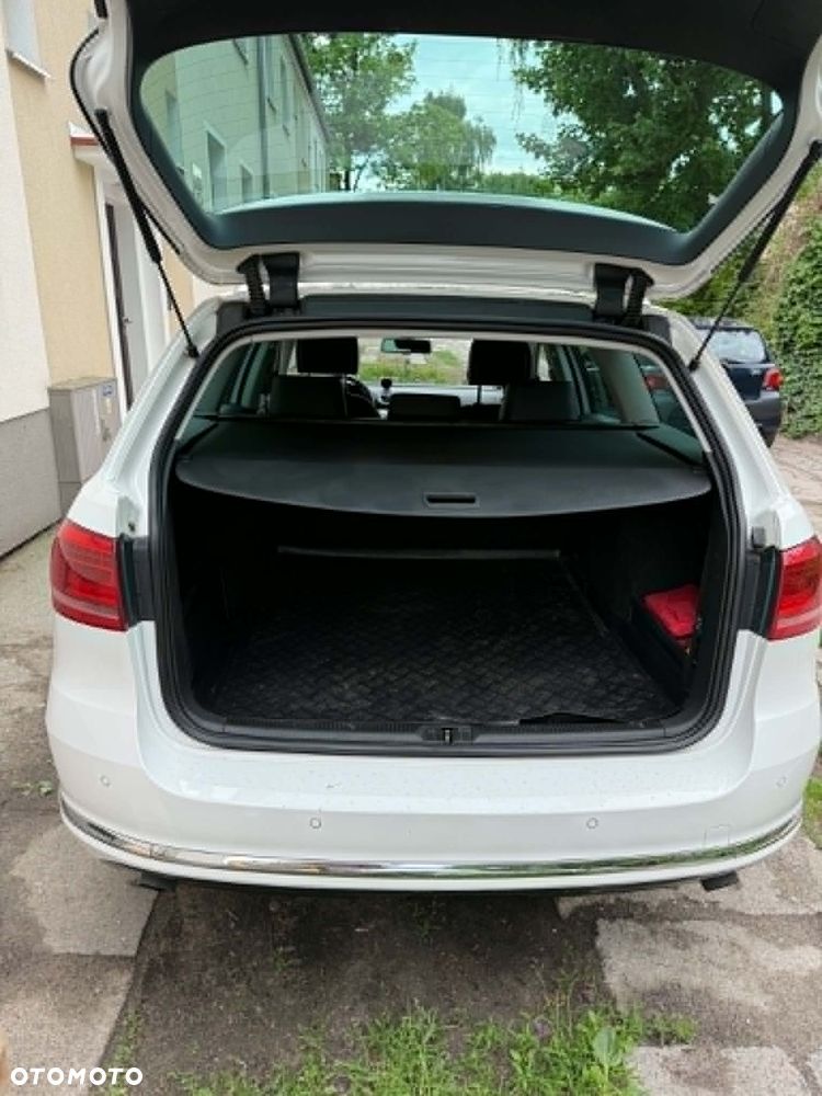 Volkswagen Passat Variant 2.0 TDI 4Mot Highline DSG - 22