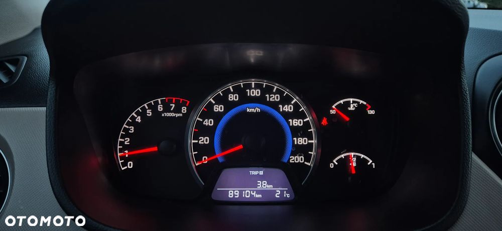 Hyundai i10 - 10