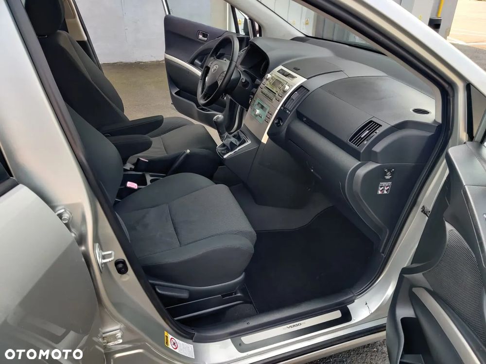 Toyota Corolla Verso 1.6 Sol - 33