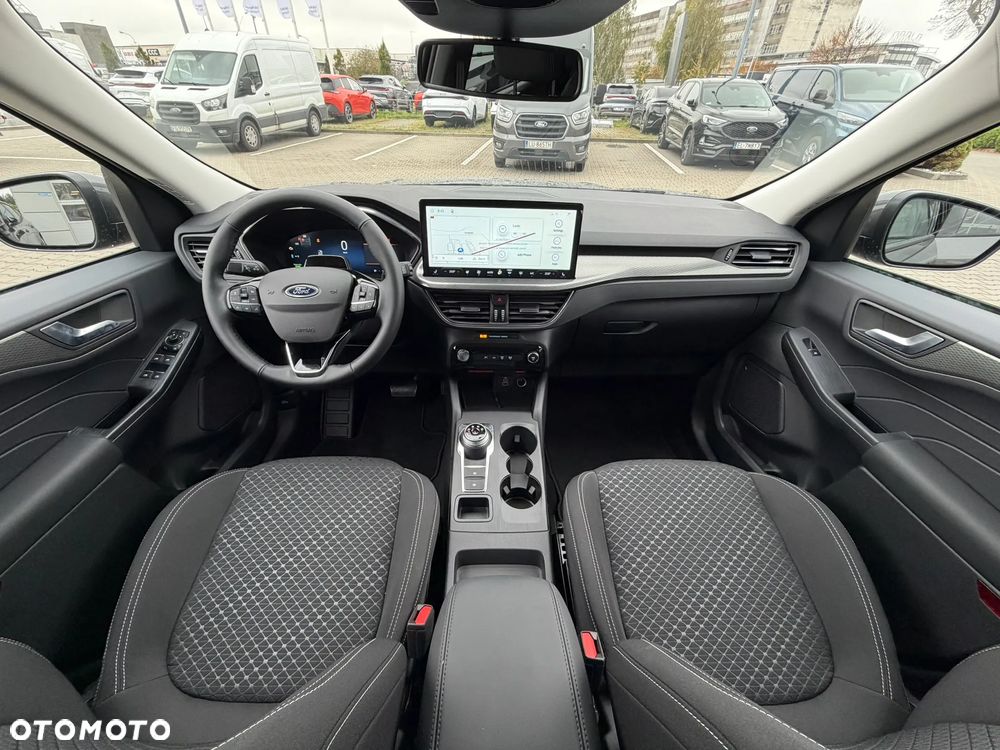 Ford Kuga 2.5 FHEV AWD Titanium eCVT - 32