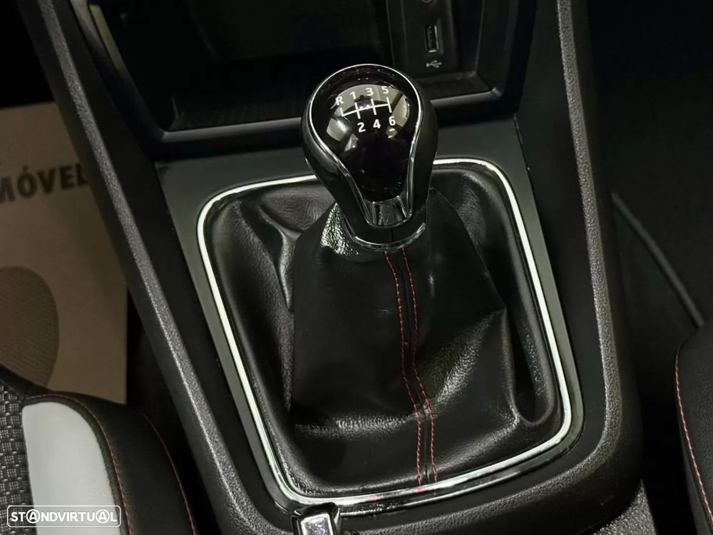 SEAT Leon ST 2.0 TDI FR Plus - 32