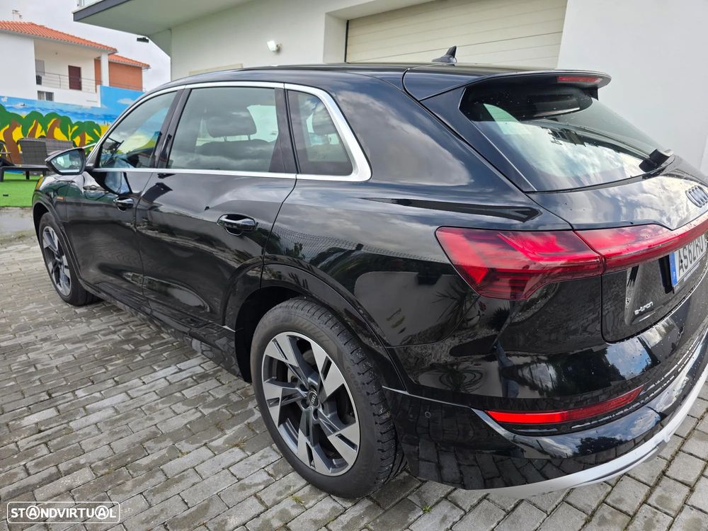 Audi e-tron 55 quattro S line - 32