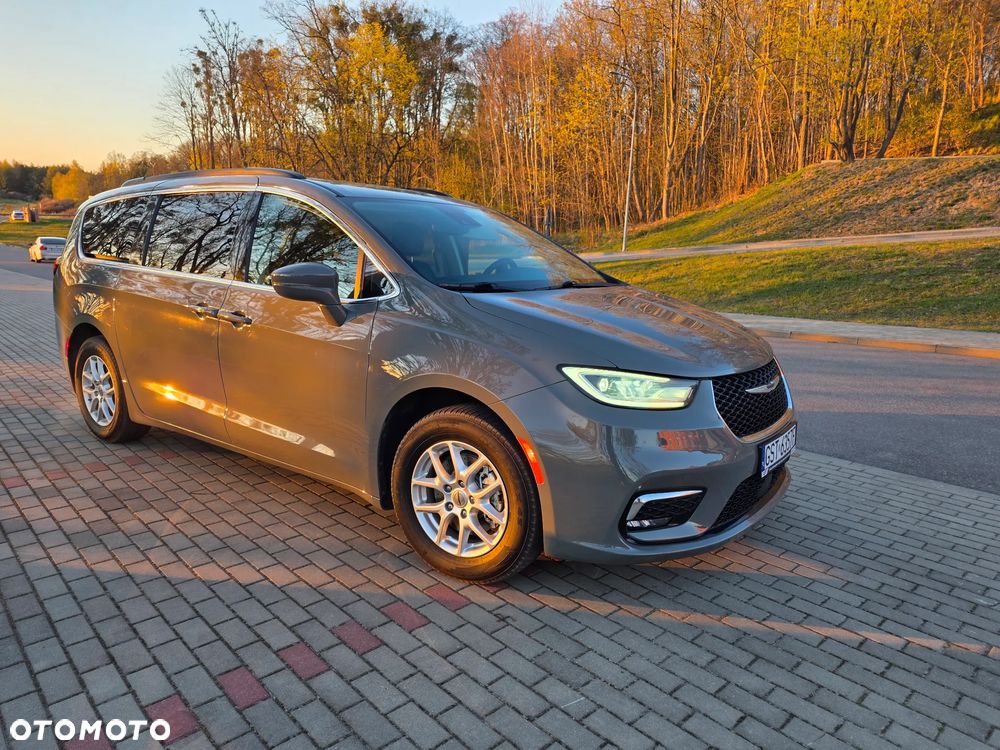 Chrysler Pacifica - 9