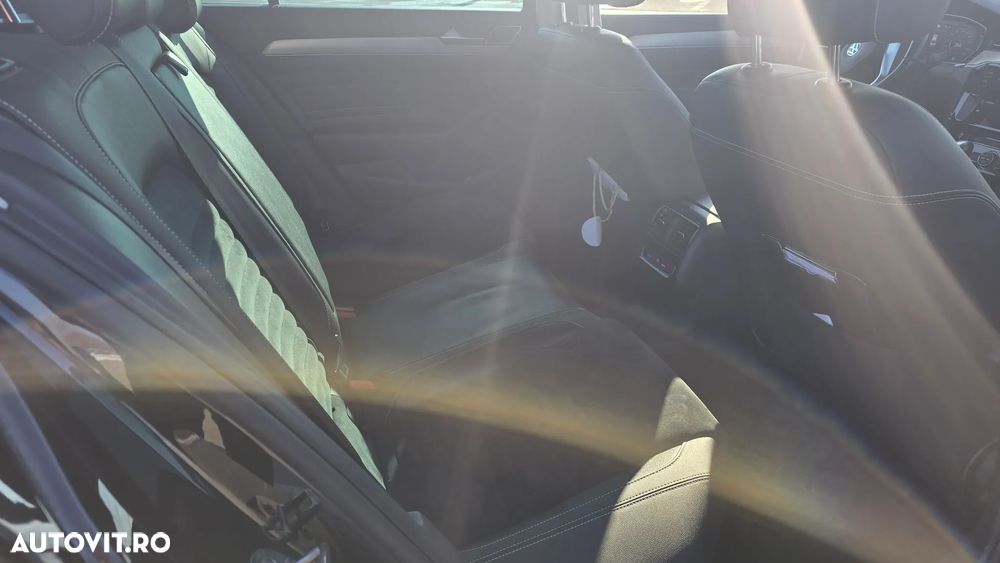 Volkswagen Passat 2.0 TDI DSG Highline - 3