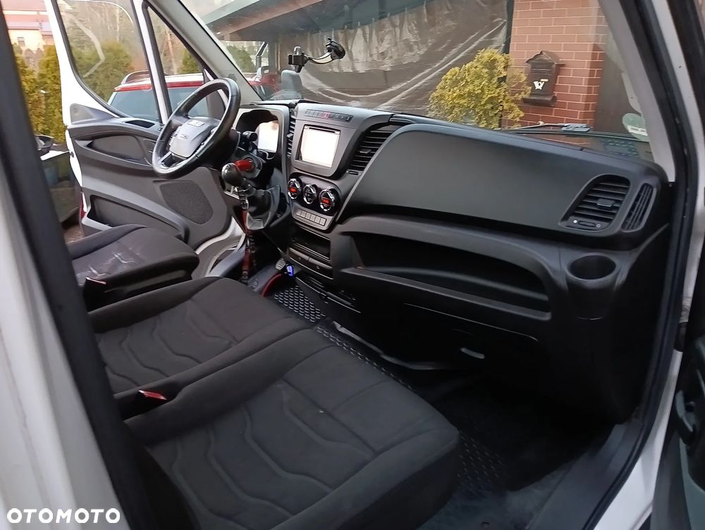 Iveco DAILY NPS - 25