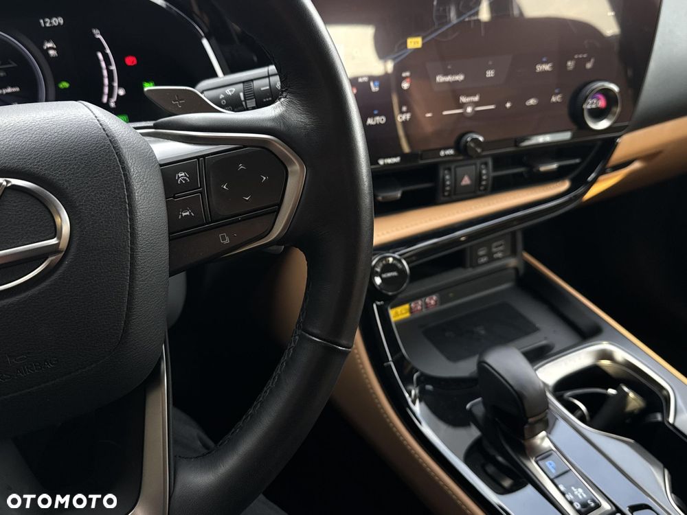 Lexus NX 350h Omotenashi AWD - 19