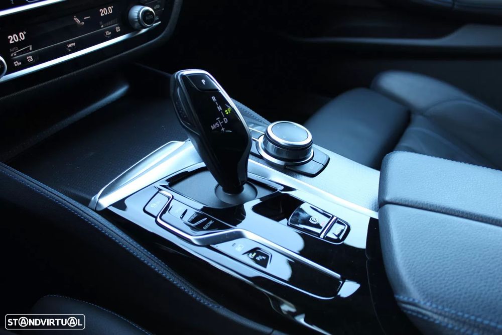 BMW 520 e Pack M - 13